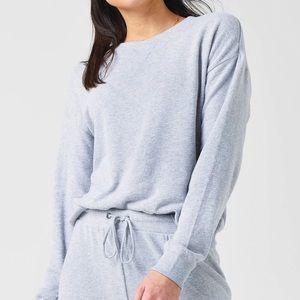 grey cropped long sleeve